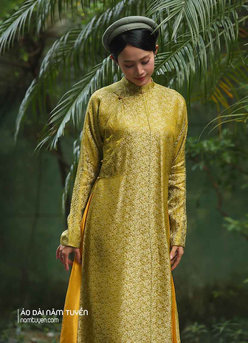 Áo dài nữ truyền thống ngũ thân gấm vàng đồng họa tiết 