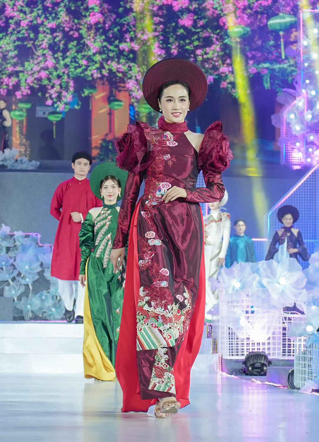 BST Sống động cùng Di sản