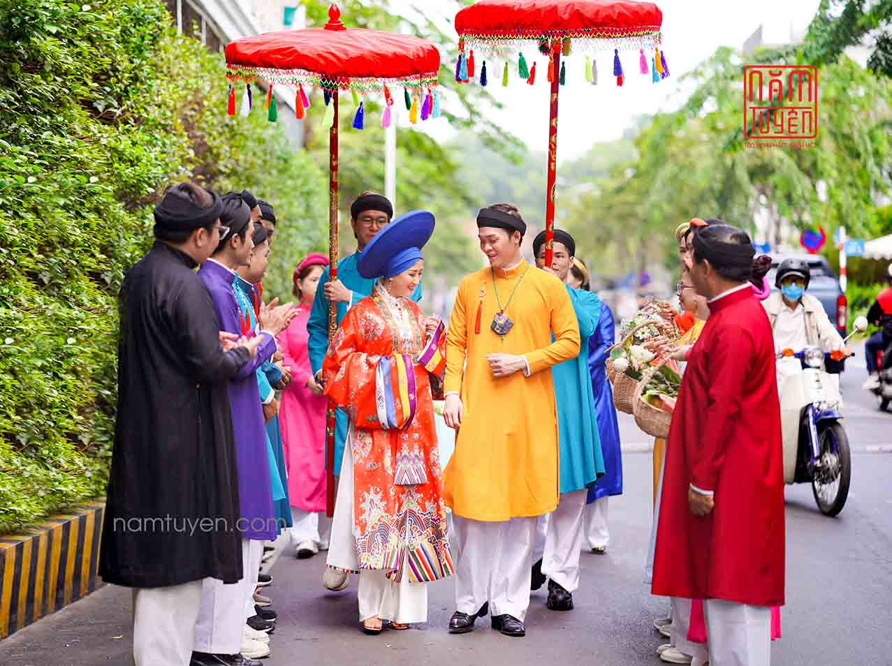 May, cho thuê áo dài cưới Nhật Bình tại TP.HCM
