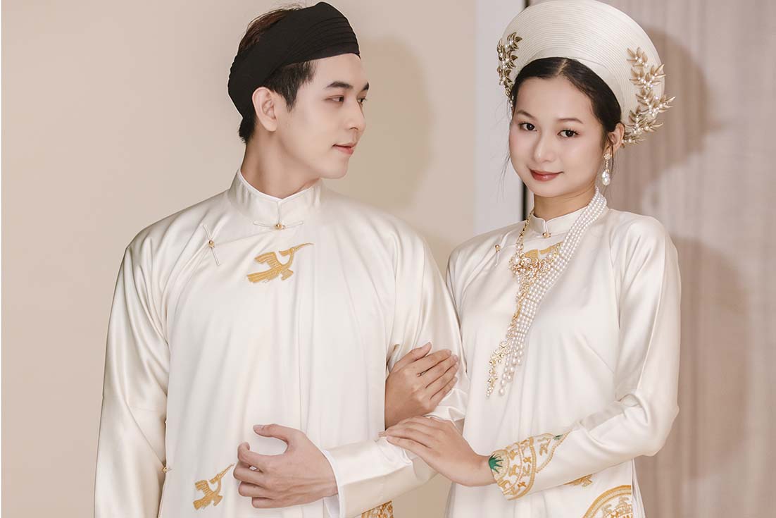 Hoa văn chim Lạc trên áo dài ngũ thân Năm Tuyền – Dấu ấn văn hóa Việt từ ngàn năm lịch sử